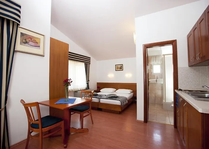 アパート Kruna Grada *