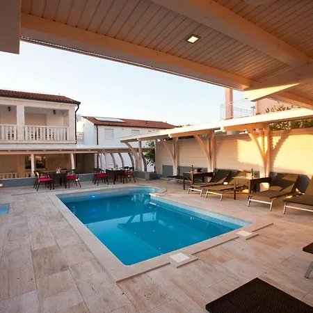 Διαμέρισμα Kruna Grada Τρογκίρ